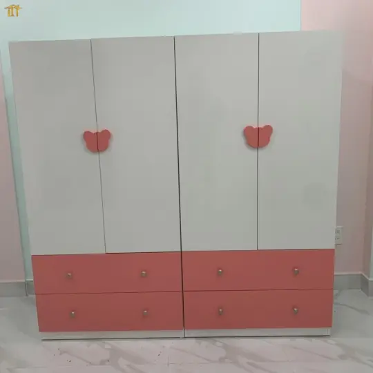 Tủ đồ trong phòng ngủ